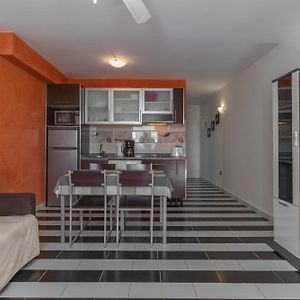 Comfort One-Bedroom Apartment